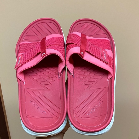 Vionic Rebound Women's Red And White Sandals Size 10 - Picture 9 of 12